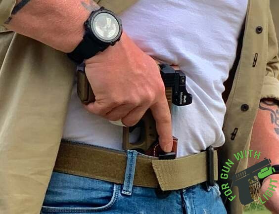 Details about   Genuine Leather Concealed Gun Holster w/ Close Metal Clip for Easy Carrying 
