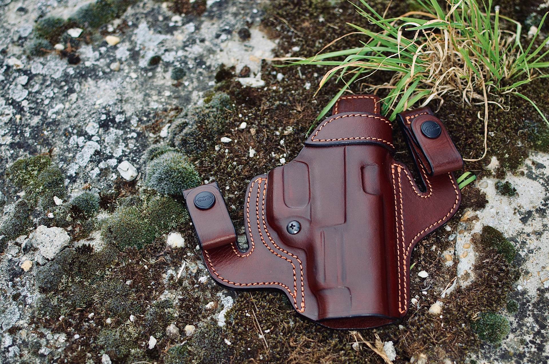 Sig P320 leather holster