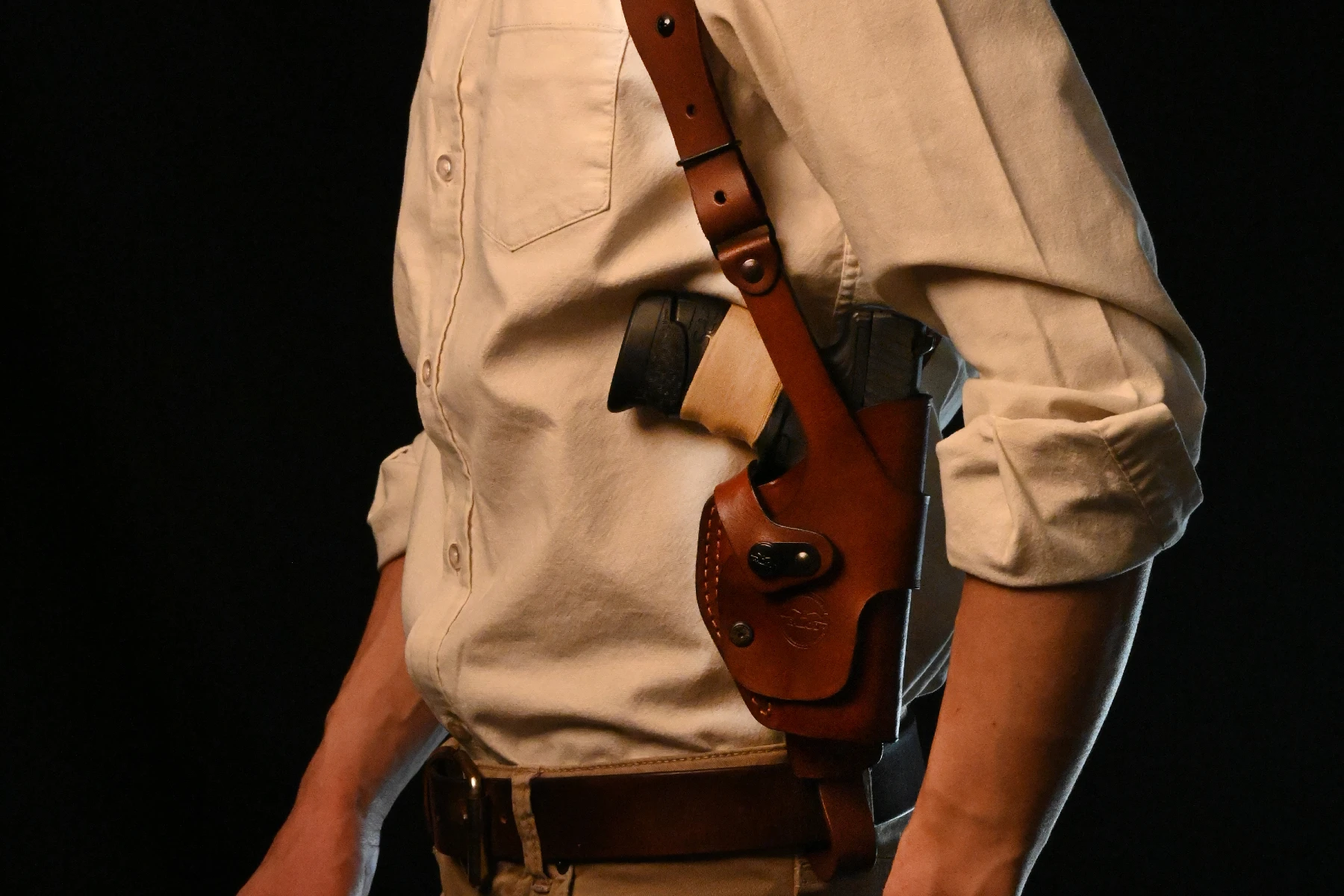 shoulder gun holster leather