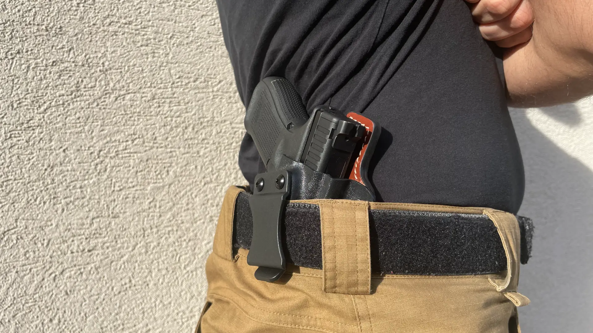 Hybrid waistband holsters for concealed carry